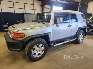 TOYOTA FJ CRUISER BASE