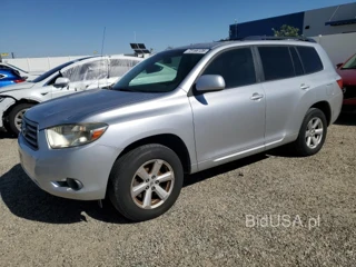 TOYOTA HIGHLANDER BASE