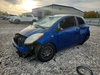 TOYOTA YARIS BASE