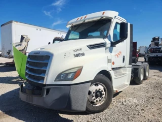 FREIGHTLINER CASCADIA 126