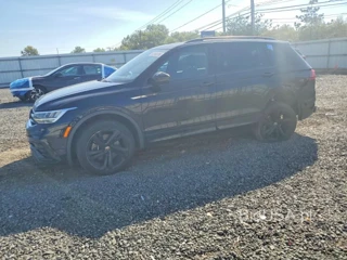 VOLKSWAGEN TIGUAN SE R-LINE BLACK