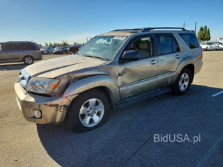 TOYOTA 4RUNNER SR5