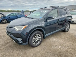 TOYOTA RAV4 HYBRID XLE