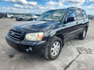 TOYOTA HIGHLANDER BASE