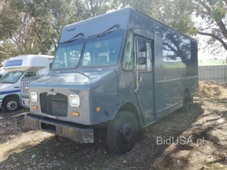 FREIGHTLINER CHASSIS M LINE WALK-IN VAN