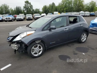 NISSAN LEAF S