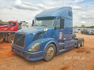 VOLVO VNL