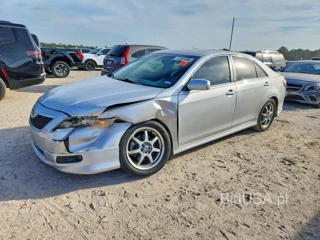 TOYOTA CAMRY SE V6