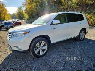 TOYOTA HIGHLANDER LIMITED