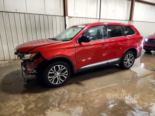 MITSUBISHI OUTLANDER SE
