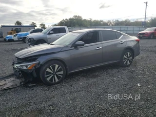 NISSAN ALTIMA SV