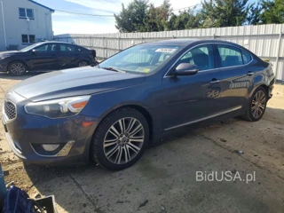 KIA CADENZA PREMIUM