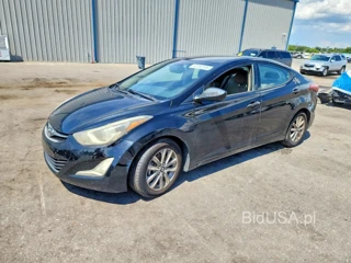 HYUNDAI ELANTRA SE