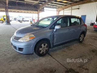 NISSAN VERSA 1.8 S