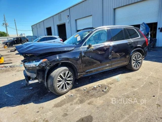 VOLVO XC90 T6 MOMENTUM