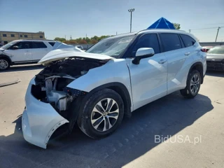 TOYOTA HIGHLANDER XLE