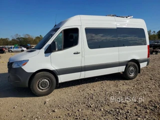 MERCEDES-BENZ SPRINTER 2500