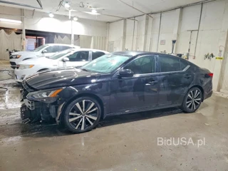 NISSAN ALTIMA SR