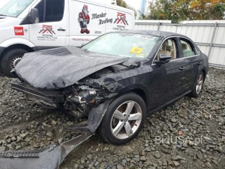 VOLKSWAGEN PASSAT SE