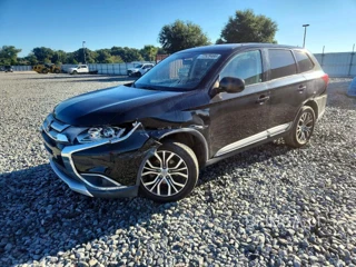 MITSUBISHI OUTLANDER SE