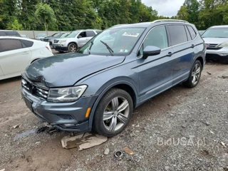 VOLKSWAGEN TIGUAN SE