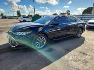 TOYOTA AVALON XLE