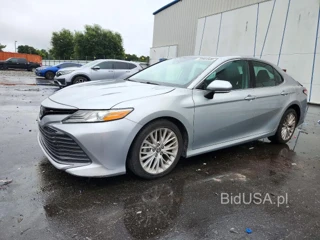 TOYOTA CAMRY XLE