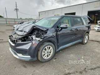 KIA CARNIVAL LX