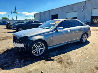MERCEDES-BENZ C 250