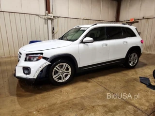 MERCEDES-BENZ GLB 250 4MATIC