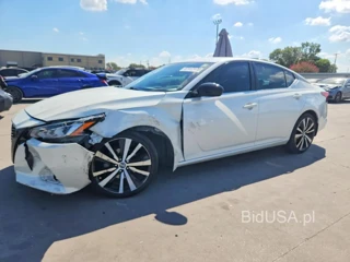 NISSAN ALTIMA SR