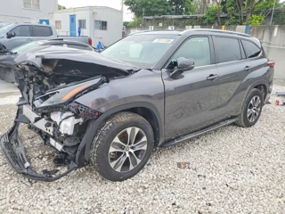 TOYOTA HIGHLANDER XLE