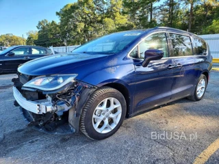 CHRYSLER PACIFICA TOURING PLUS