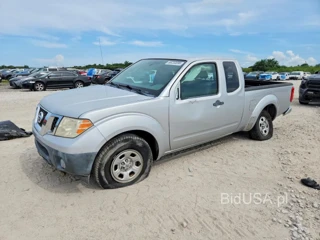 NISSAN FRONTIER XE