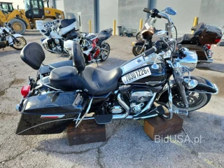 HARLEY-DAVIDSON FLHRC ROAD KING CLASSIC