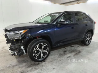 TOYOTA RAV4 XSE