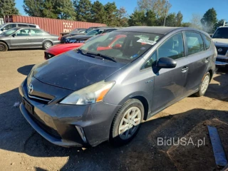 TOYOTA PRIUS V THREE