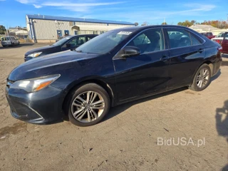 TOYOTA CAMRY SE