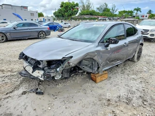 TOYOTA CAMRY SE