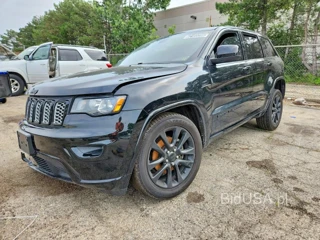JEEP GRAND CHEROKEE LAREDO