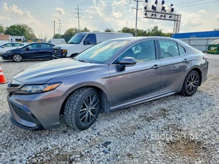 TOYOTA CAMRY SE
