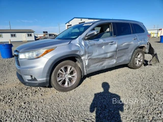 TOYOTA HIGHLANDER XLE
