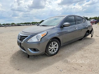 NISSAN VERSA SV