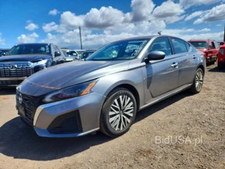 NISSAN ALTIMA SV