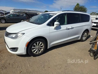 CHRYSLER PACIFICA TOURING L
