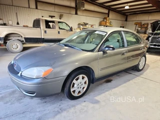 FORD TAURUS SE