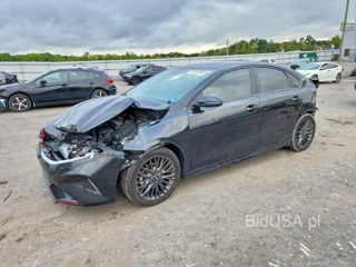 KIA FORTE GT LINE
