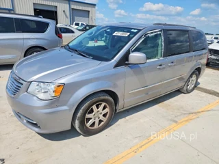 CHRYSLER TOWN & CNTRY