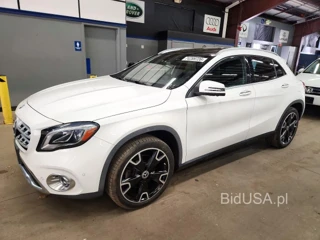 MERCEDES-BENZ GLA 250 4MATIC