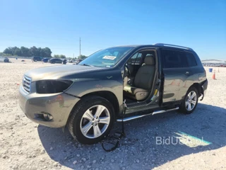 TOYOTA HIGHLANDER LIMITED